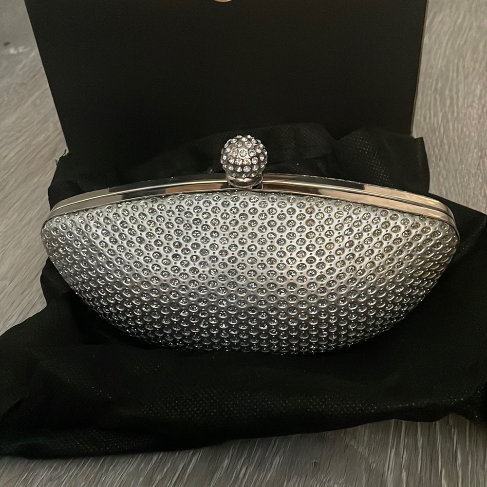 Silver clutch